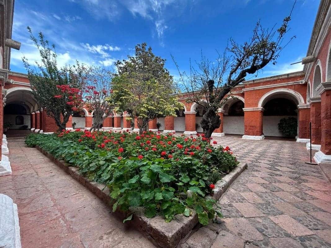Arequipa City Tour + Santa Catalina Monastery